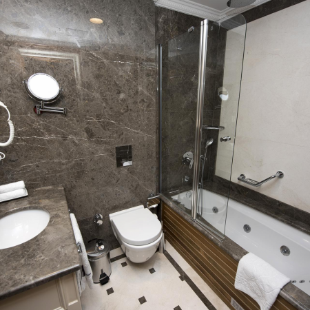 bathroom.png