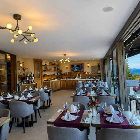 GLK sea mansion suites garden restaurant4.png